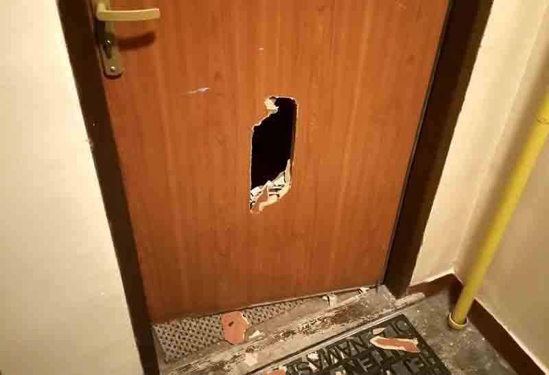 2017 12 zniszczenie drzwi nowolipie
